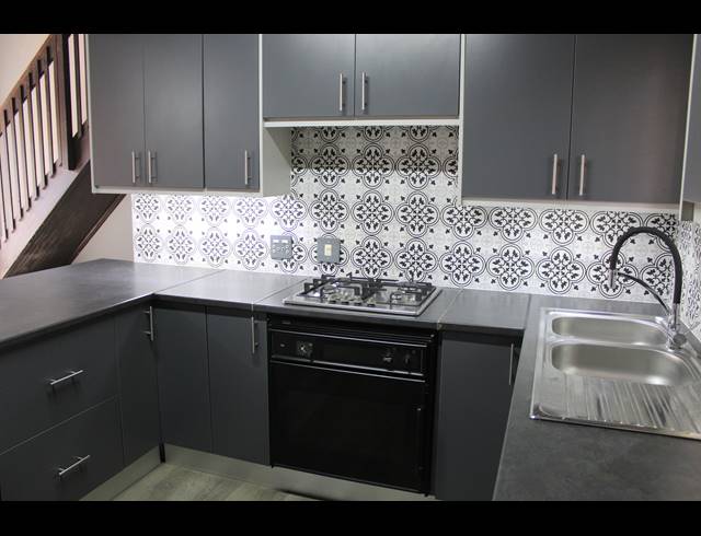 3 BEDROOM TOWNHOUSE TO LET IN GARSFONTEIN